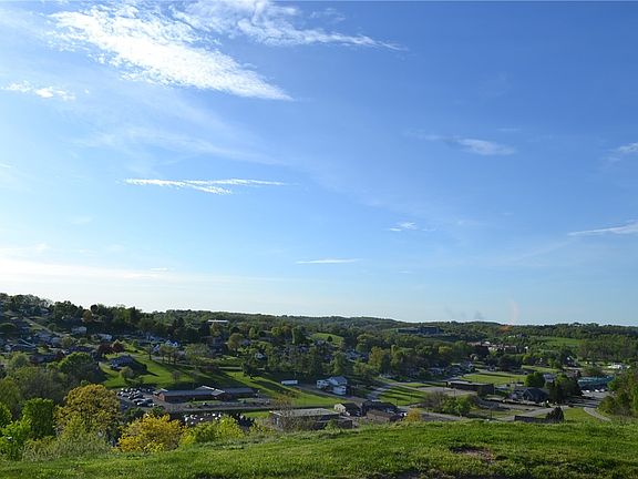 5th image of 737 Sandstone Way
