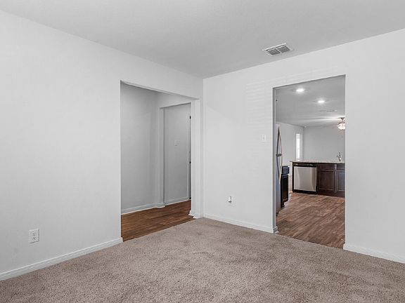 3rd image of 11737 Davalos Ln