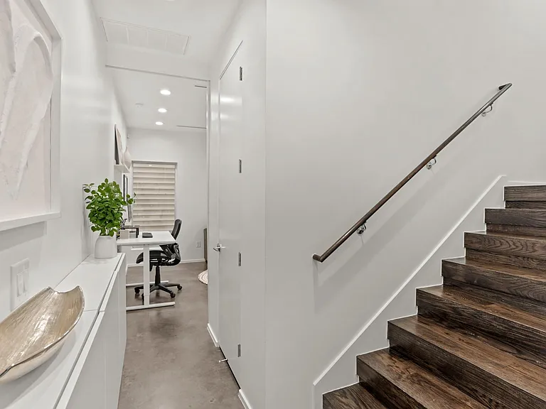 4302 Rose St — Photo 20