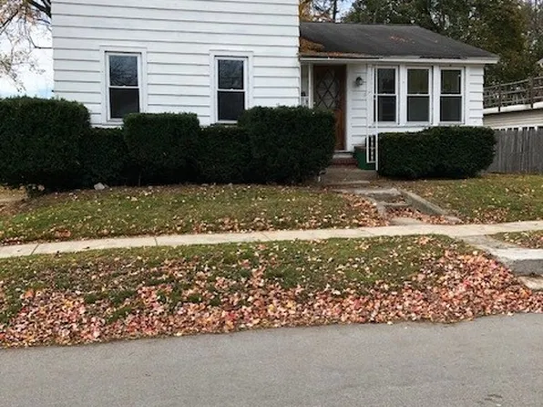 34 Hutchins St, Batavia, NY 14020