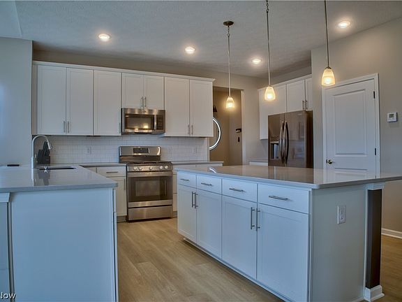 5th image of 3367 Ponderosa Trl