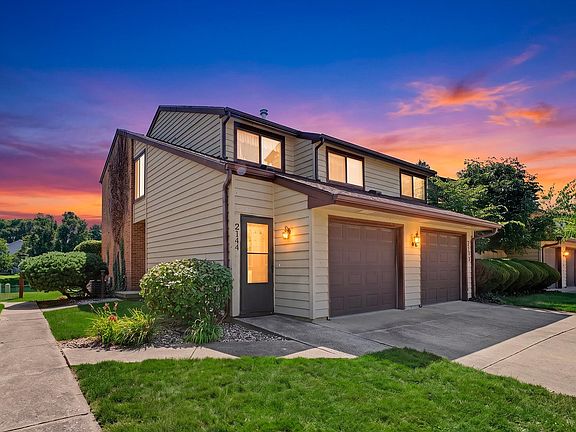 3rd image of 2142 Harbortown Cir #2142