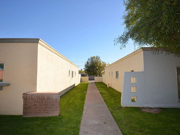 3rd image of 461 N Hobson Plz
