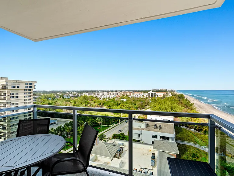 2066 N Ocean Blvd #14 — Photo 7