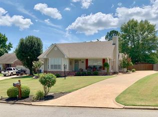 607 Hunters Ridge Dr, Jonesboro, AR 72404