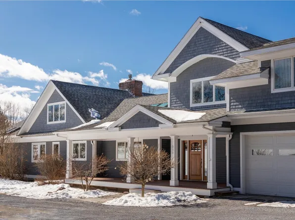 335 Upper Meadow Lane, Charlotte, VT 05445