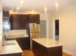 4220 N Sacramento Ave, Chicago, IL 60618
