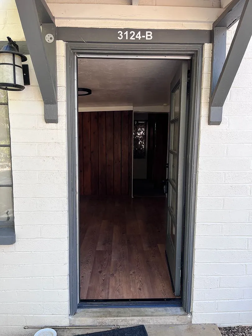 3124 E Pima St — Photo 2