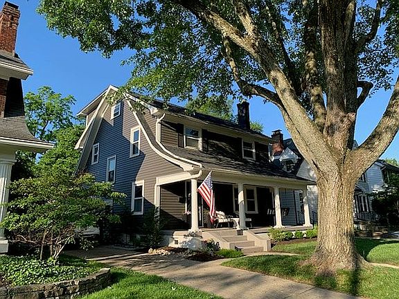 2nd image of 214 Lonsdale Ave