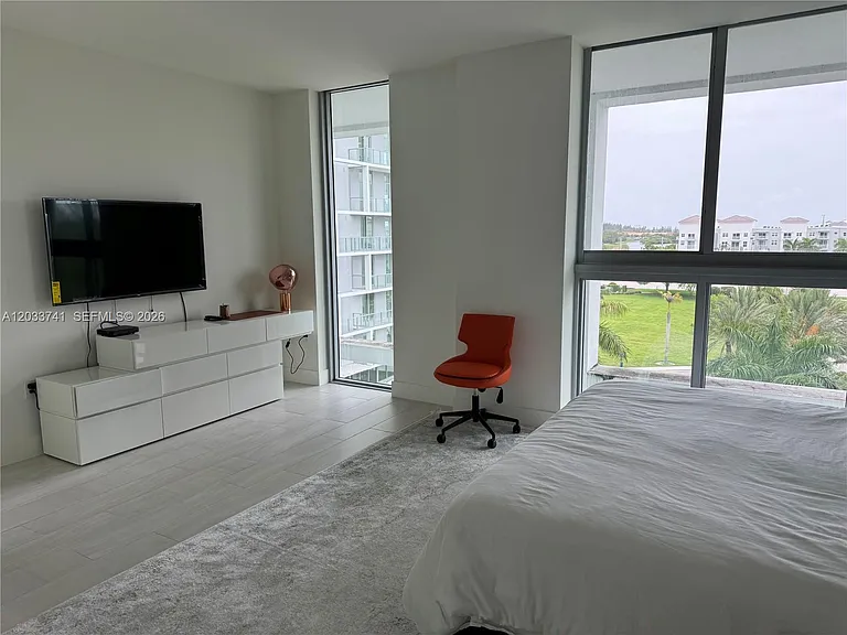 2000 Metropica Way #417 — Photo 11