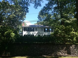 128 Princeton Rd, Brookline, MA 02467
