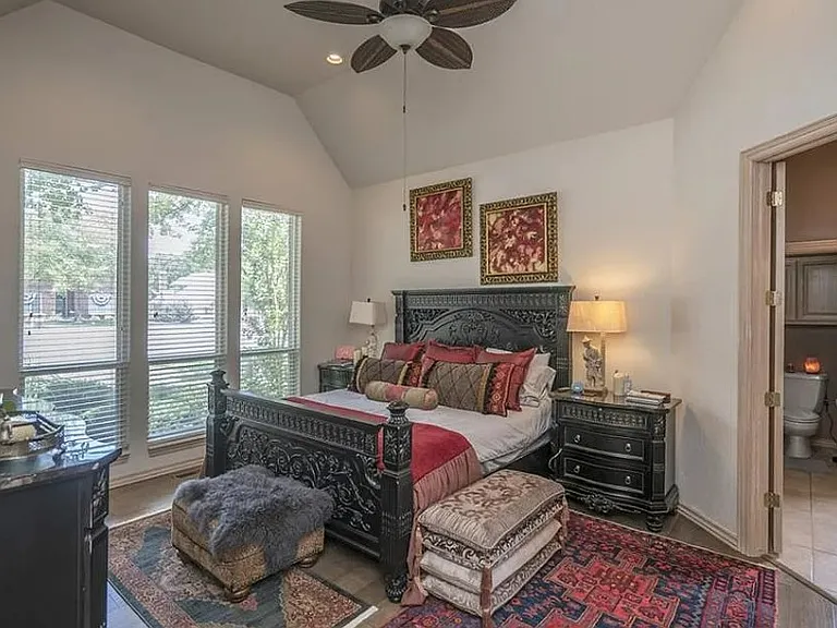 716 Fox Bend Trl — Photo 19