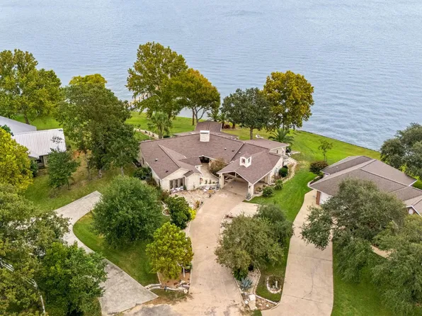 436 Fawn Rd, Livingston, TX 77351