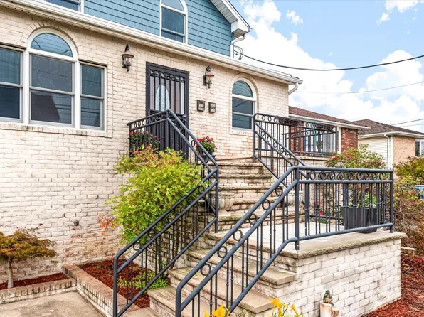 161-40 98th Street image 3 of 36