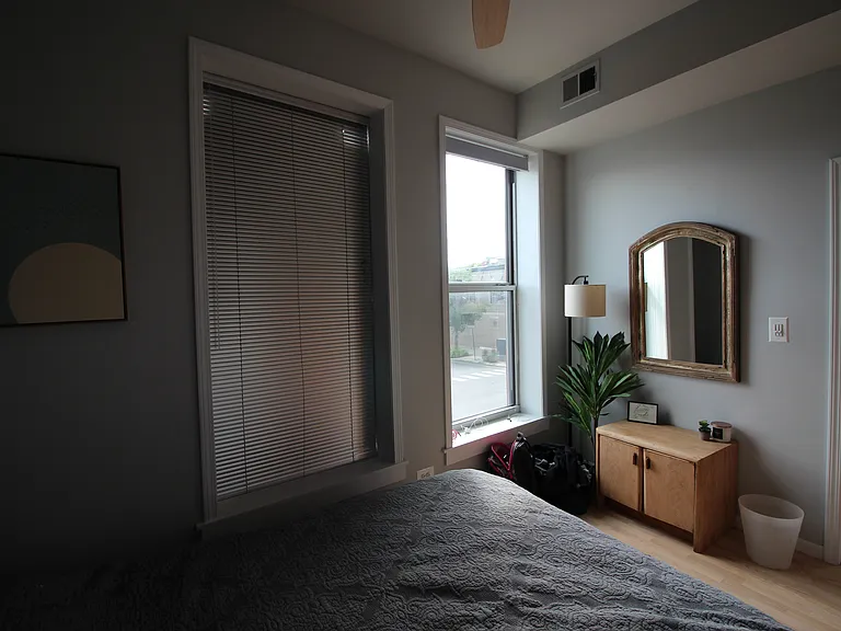 7044 N Clark St #2 — Photo 9