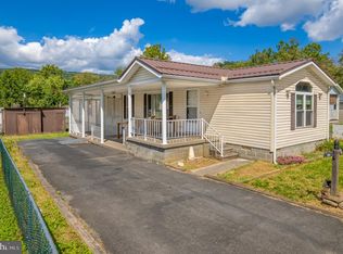 21 N Buddy Ln, Ridgeley, WV 26753