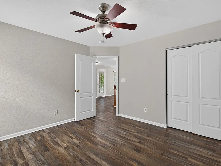 840 Willberry Dr — Photo 31