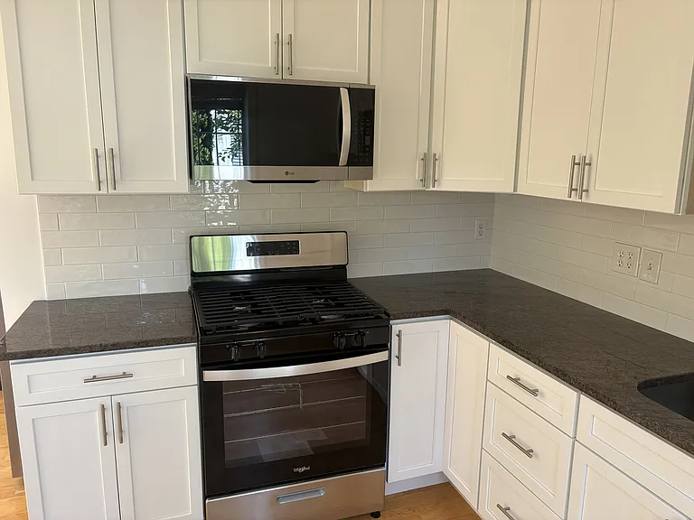 235 High St — Photo 14