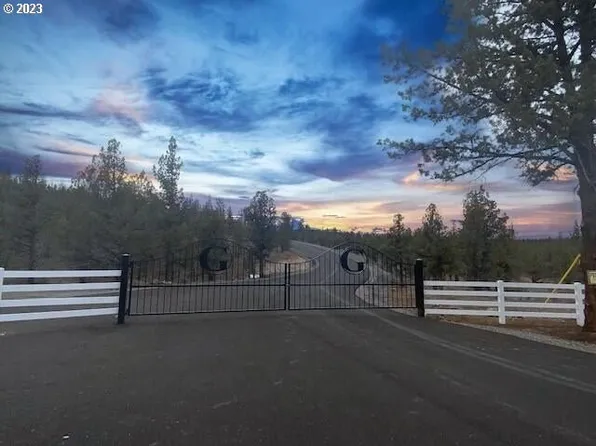 Kennedy Way, Prineville, OR 97754