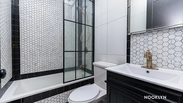 Rented by Nooklyn NYC LLC | media 27