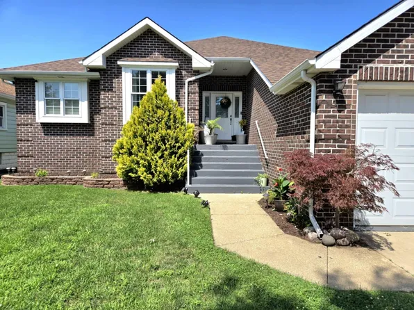 4220 Henry St, Hammond, IN 46327