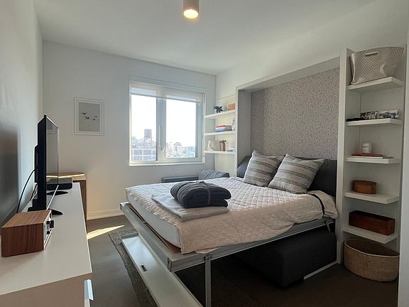 5th image of 2922 Northern Blvd APT 703