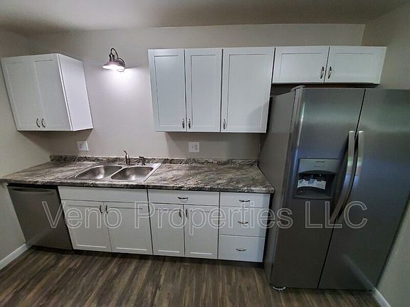 3rd image of 198 Tallow Wood Dr