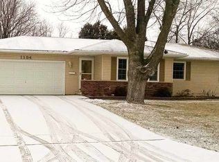1134 Ora Dr, Waterloo, IA 50701