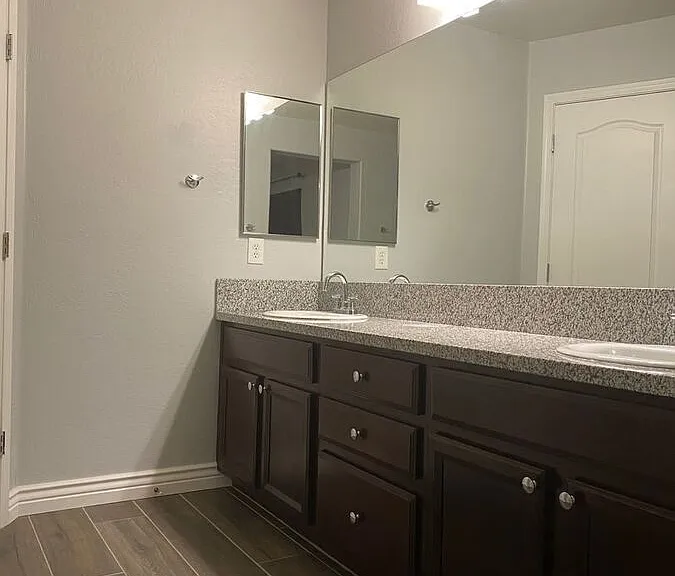 17648 W Lisbon Ln — Photo 28