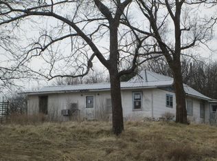 11469 Juniper Rd, Hopkins, MO 64461