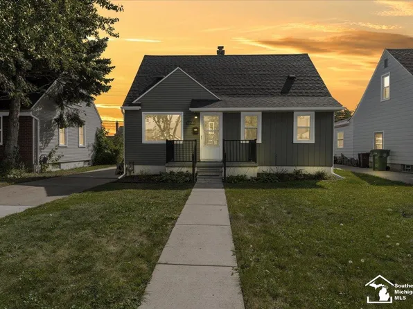 13453 Superior St, Southgate, MI 48195