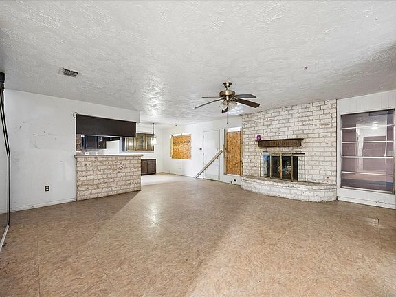 2nd image of 8926 Willow Meadow Dr