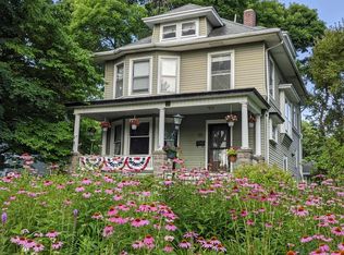 1717 S Main St, Burlington, IA 52601