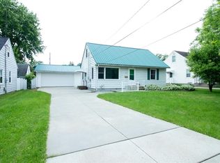 265 22nd Ave SW, Cedar Rapids, IA 52404