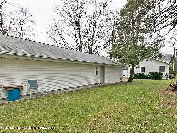 3rd image of 6256 Gardenia Ave