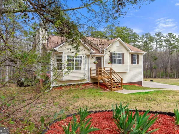 370 Burton Dr, Douglasville, GA 30134
