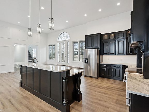 4th image of 109 Cedar Rd