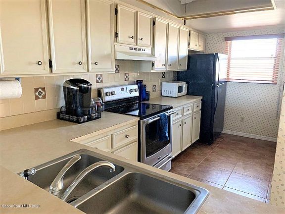 4th image of 1830 N Atlantic Ave #603