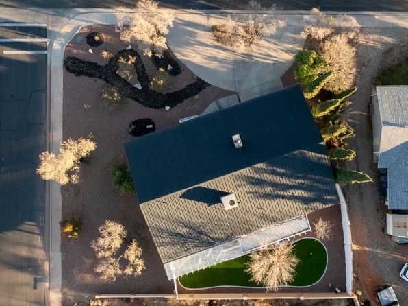 3037 Canyon View Dr, Santa Clara, UT 84765
