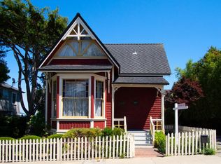 117 10th St, Pacific Grove, CA