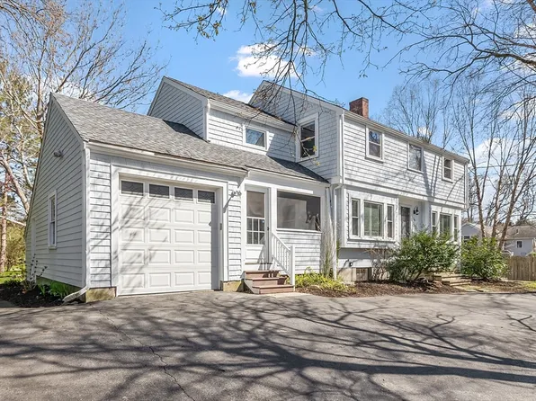 26 Coburn Hill Rd, Concord, MA 01742