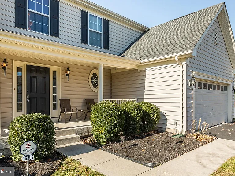 16397 Topsail Ln — Photo 3