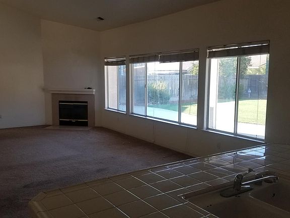 5th image of 741 Bordeaux Ct
