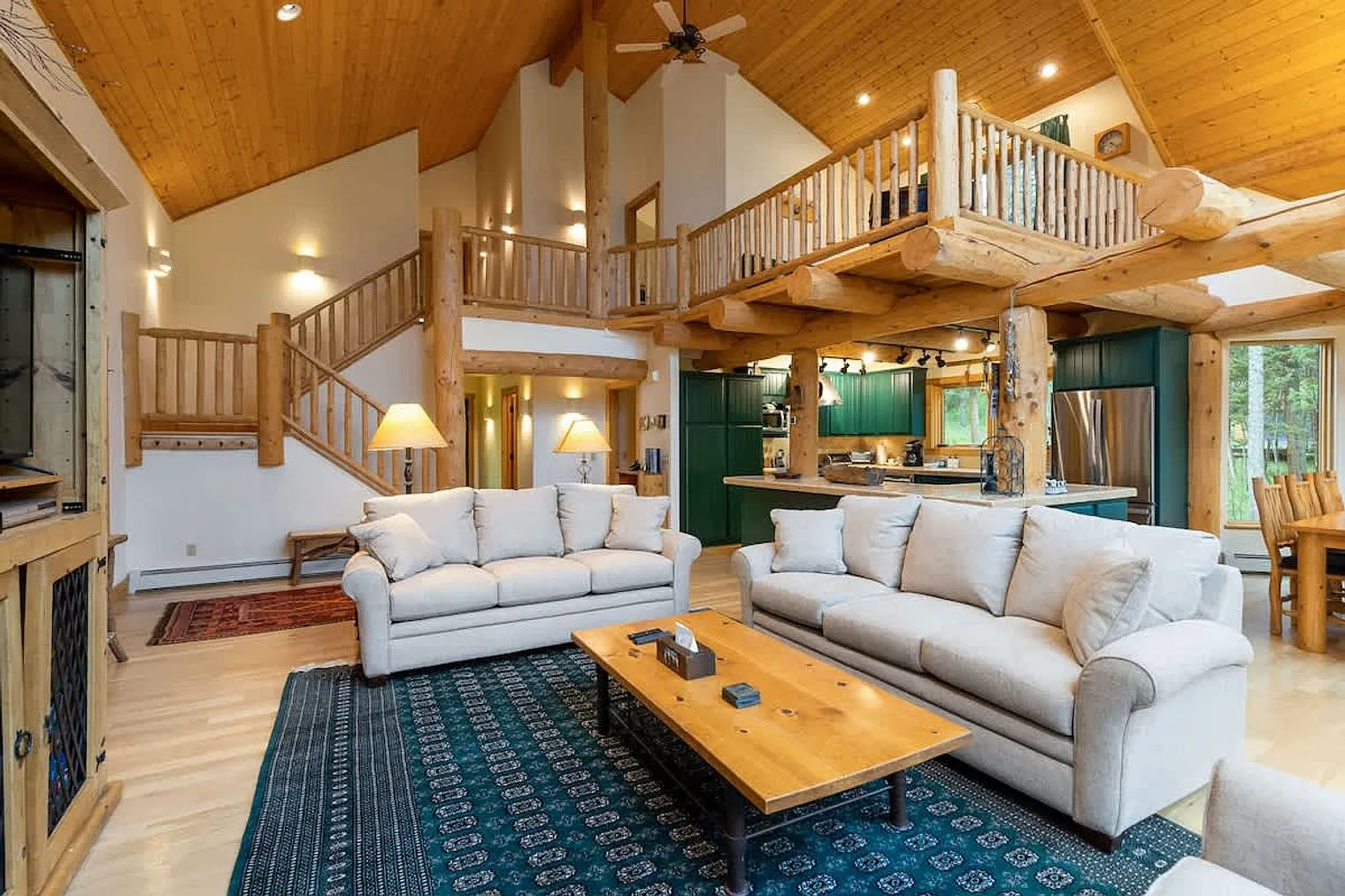4 bed, 3.0 bath, $9,679 — Photo 2
