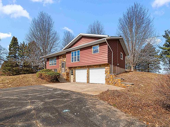 3rd image of W5510 St Ann Road