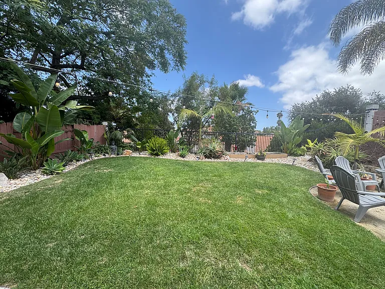 1646 Calle Las Casas — Photo 20