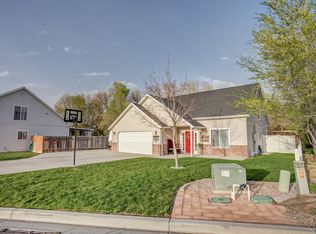 322 E Jay Ln, Payson, UT 84651