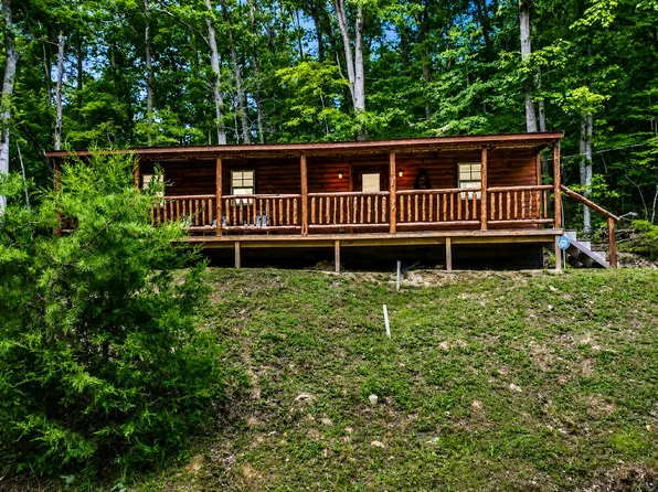 3485 Pilot Rd, Stanton, KY 40380