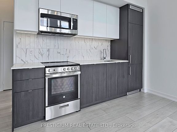4th image of 500 Dupont St #208