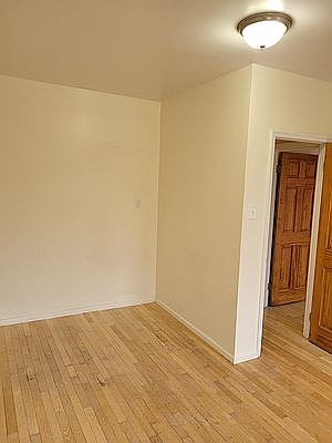 3rd image of 947 4th Ave #1